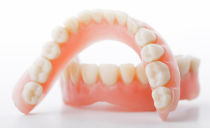 ترقيم الأسنان في طب الأسنان وفقًا لمخططات مختلفة: من نظام عالمي إلى نظام فيولا