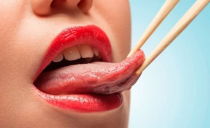 Why the tip of the tongue hurts like burned and how to treat it