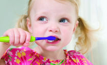 Decay of deciduous teeth in young children: causes, symptoms, treatment options, prevention