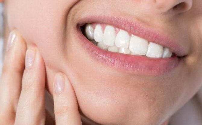 Maux de dents: causes et mesures à prendre