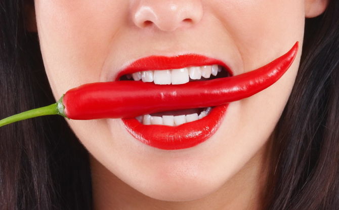 Pembakaran dan ketidakselesaan di dalam mulut dan lidah: penyebab dan rawatan