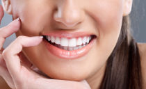 Como clarear os dentes em casa e não danificar o esmalte