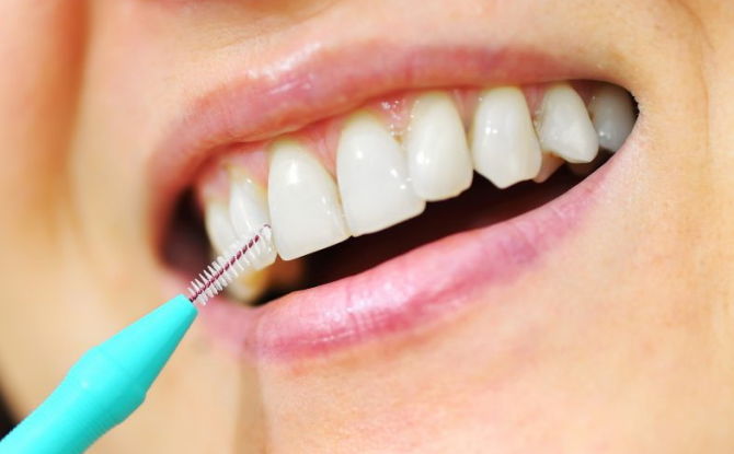 Berus gigi: bagaimana untuk memilih dan bagaimana menggunakannya
