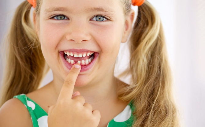Pojmovi, shema i postupak zamjene primarnih zuba u djece sa trajnim