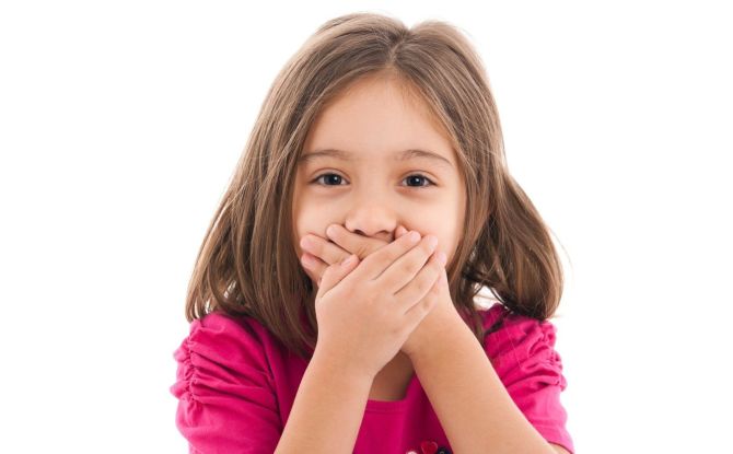 Loš zadah kod djeteta: uzroci i liječenje