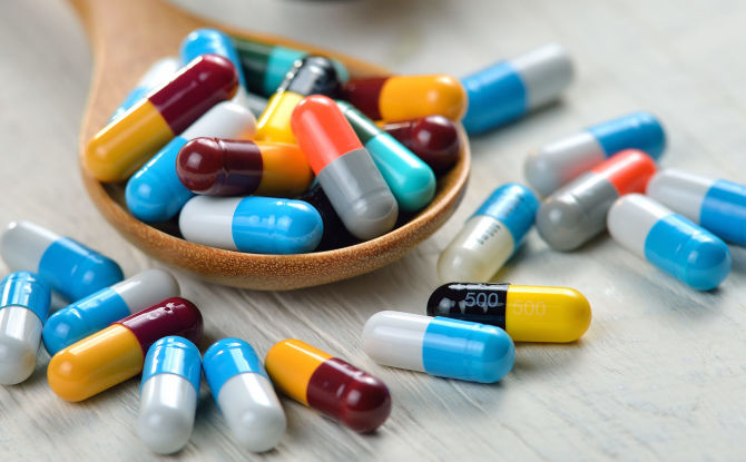 Hvilke antibiotika kan tas med tennfluks og hvordan du velger det beste medikamentet