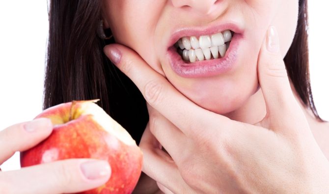 Dureri de dinți atunci când mușcă mâncare