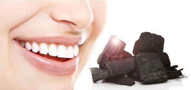 Bělení aktivních uhlíkových zubů